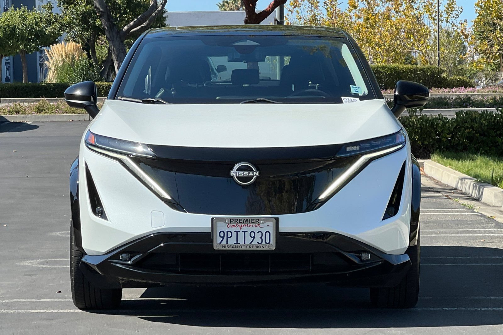 Certified 2024 Nissan Ariya FWD image 9