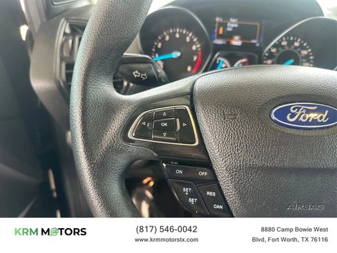 Used 2017 Ford Escape S image 32