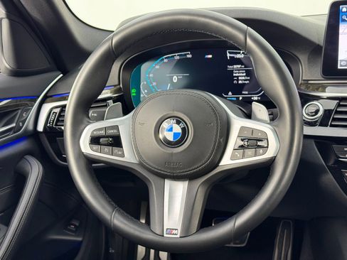 Used 2021 BMW 540i w/ M Sport Package image 22