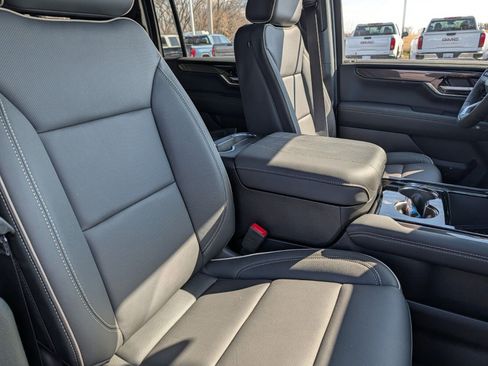 New 2026 GMC Yukon XL Elevation AWD/4WD image 29