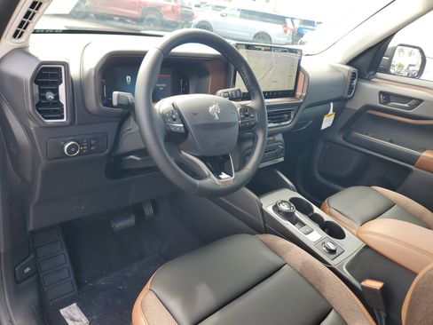 New 2026 Ford Bronco Sport Outer Banks AWD/4WD image 9