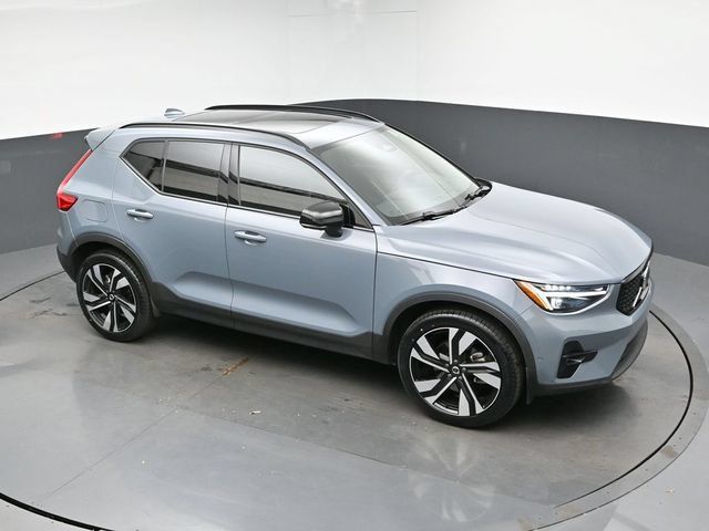 Used 2023 Volvo XC40 B5 Ultimate w/ Protection Package Premier AWD/4WD image 45