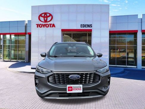 Used 2023 Ford Escape Platinum image 8