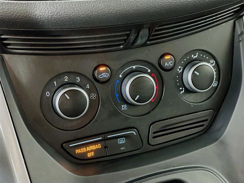 Used 2015 Ford Escape SE image 17