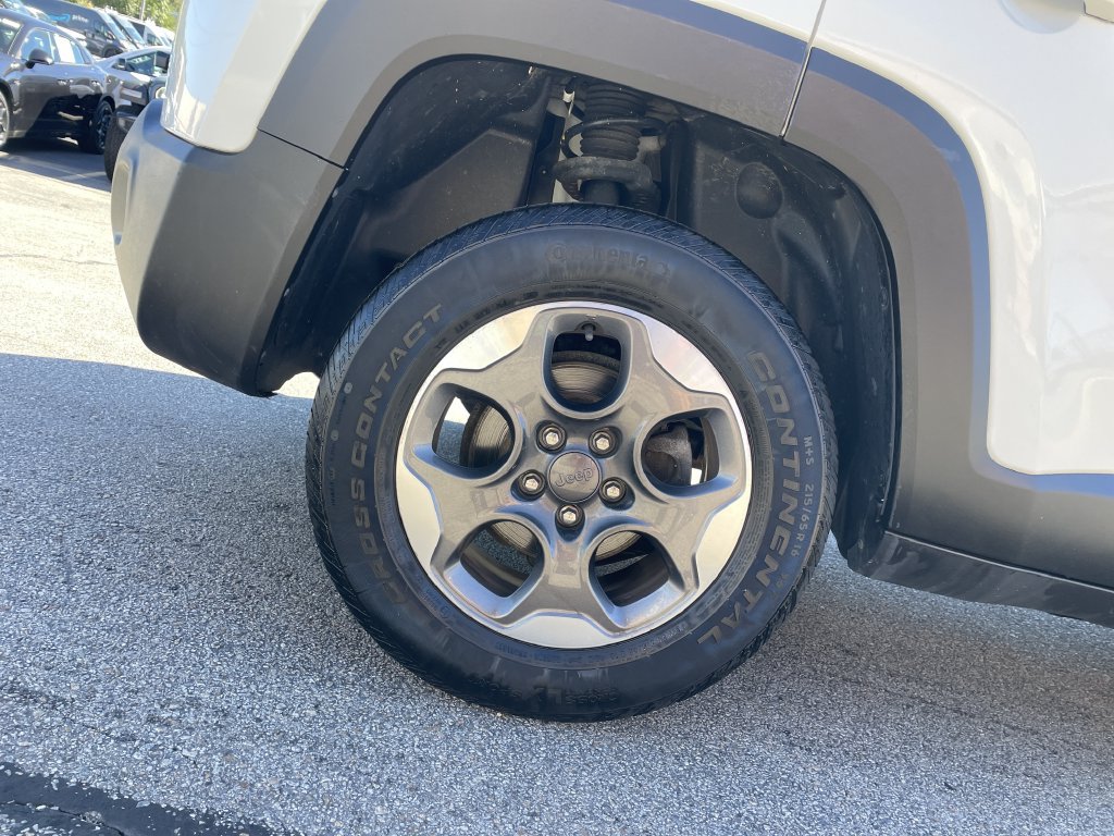 Used 2018 Jeep Renegade Sport w/ Power & Air Group AWD/4WD image 12