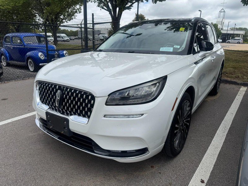 Used 2020 Lincoln Corsair Reserve w/ Appearance Package FWD image 3