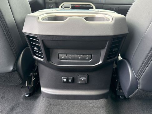 Used 2026 Toyota Tundra Platinum AWD/4WD image 29