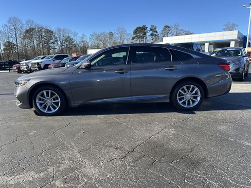 Used 2022 Honda Accord LX image 5