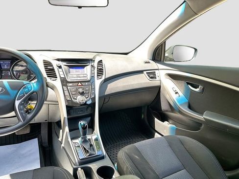 Used 2014 Hyundai Elantra GT FWD image 23