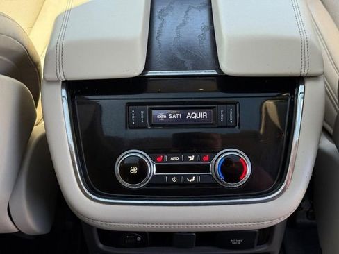 Used 2021 Lincoln Navigator Reserve w/ Luxury Package AWD/4WD image 16