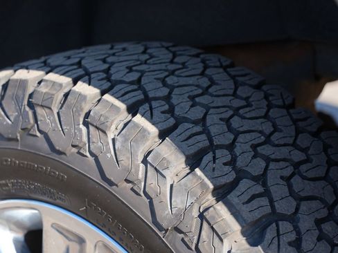 Used 2024 Chevrolet Silverado 3500 High Country w/ High Country Premium Package image 29