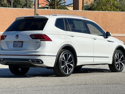 Used 2023 Volkswagen Tiguan SEL R-Line image 4