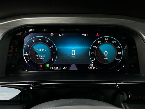 Used 2025 Volkswagen Atlas Cross Sport SE image 38