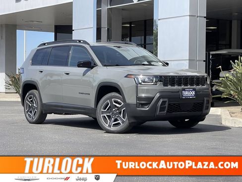 New 2026 Jeep Cherokee Laredo AWD/4WD image 1