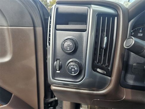 Used 2017 Chevrolet Silverado 1500 LT w/ All Star Edition image 20