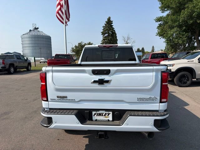 New 2026 Chevrolet Silverado 2500 High Country w/ High Country Premium Package AWD/4WD image 6