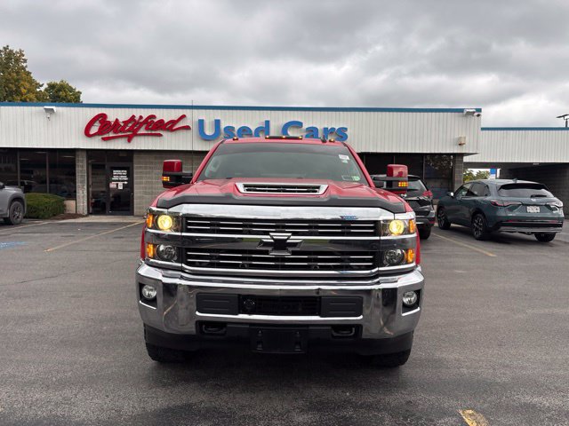 Used 2017 Chevrolet Silverado 2500 LT w/ LT Convenience Package AWD/4WD image 3