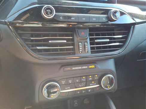Used 2023 Ford Escape ST-Line AWD/4WD image 21