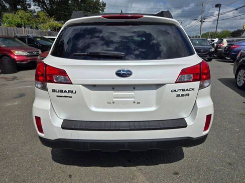 Used 2013 Subaru Outback 3.6R Limited image 38