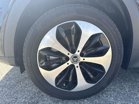 Used 2024 Mercedes-Benz GLB 250 4MATIC image 12