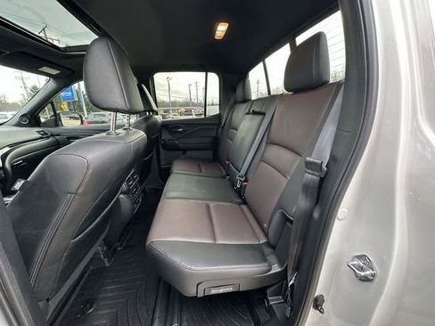 Used 2025 Honda Ridgeline Black Edition image 28