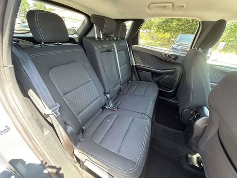 Used 2025 Ford Escape Active AWD/4WD image 28