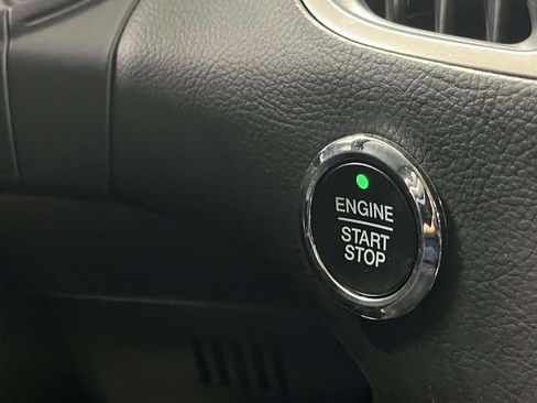 Used 2024 Ford Edge Titanium image 34