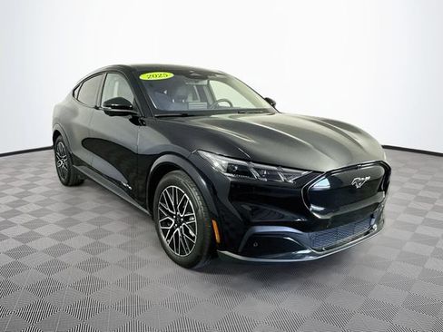 Certified 2025 Ford Mustang Mach-E Premium AWD/4WD image 4