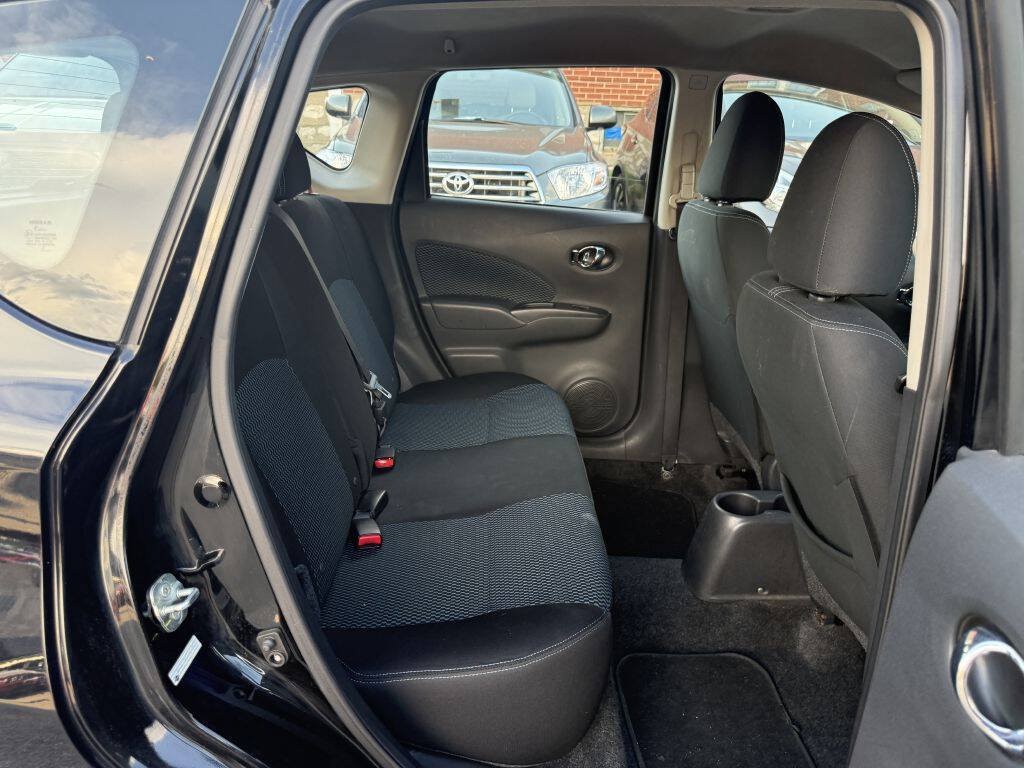 Used 2018 Nissan Versa Note SV FWD image 27