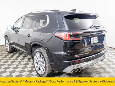 Used 2024 GMC Acadia Denali image 13