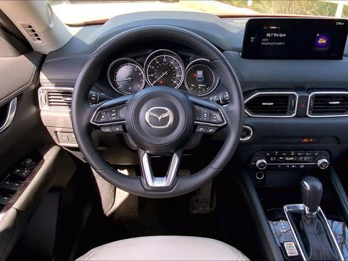 Used 2023 MAZDA CX-5 AWD 2.5 S w/ Preferred Package image 5