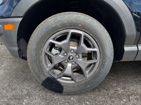 Used 2024 Ford Bronco Sport Badlands image 8