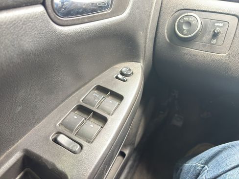 Used 2008 Chevrolet Impala LS FWD image 21