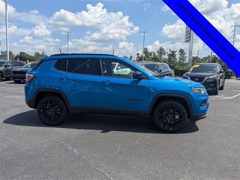 New 2025 Jeep Compass Latitude w/ Sun & Sound Group image 3
