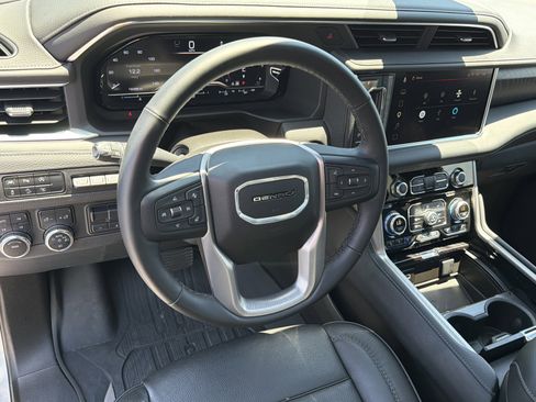 Used 2024 GMC Yukon Denali w/ Max Trailering Package AWD/4WD image 17