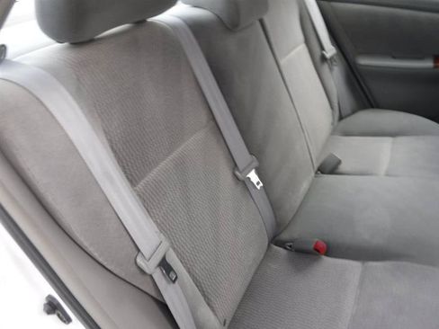 Used 2006 Toyota Corolla LE FWD image 32