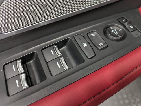 Used 2025 Acura RDX A-Spec image 9