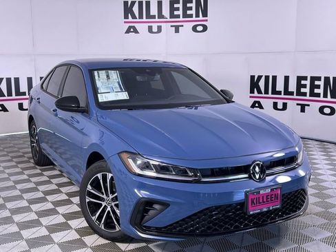 New 2025 Volkswagen Jetta SE image 1