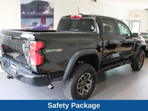 Used 2024 Chevrolet Colorado ZR2 w/ ZR2 Convenience Package III image 21
