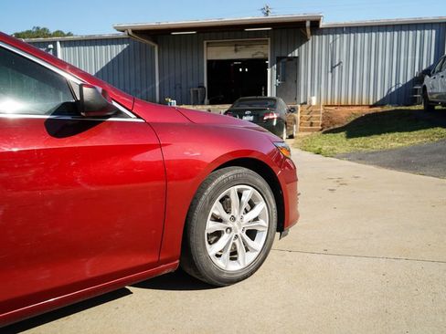 Used 2020 Chevrolet Malibu LT FWD image 18