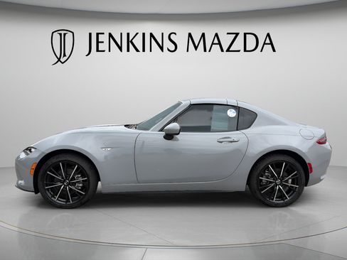 Used 2025 MAZDA MX-5 Miata RF Grand Touring RWD image 5