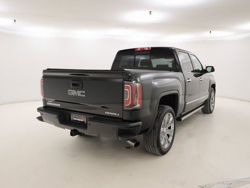 Used 2017 GMC Sierra 1500 Denali w/ Denali Ultimate Package image 3