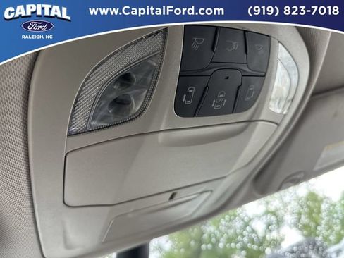 Used 2023 Chrysler Voyager LX FWD image 31