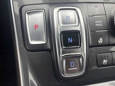 Used 2022 Hyundai Santa Fe Limited FWD image 17