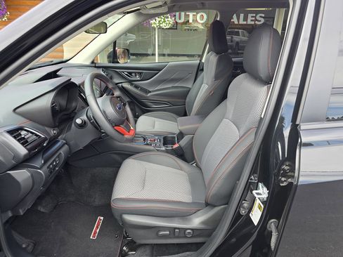 Used 2024 Subaru Forester Sport image 11