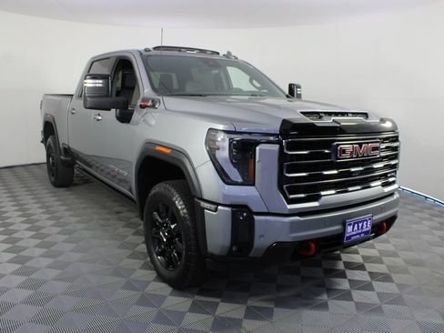 Used 2025 GMC Sierra 2500 AT4 w/ AT4 Premium Plus Package AWD/4WD image 31