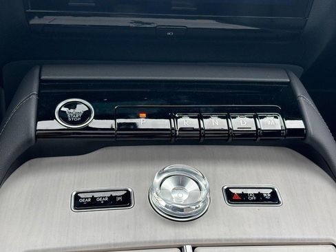 New 2026 Lincoln Navigator L Reserve w/ Jet Appearance Package image 25