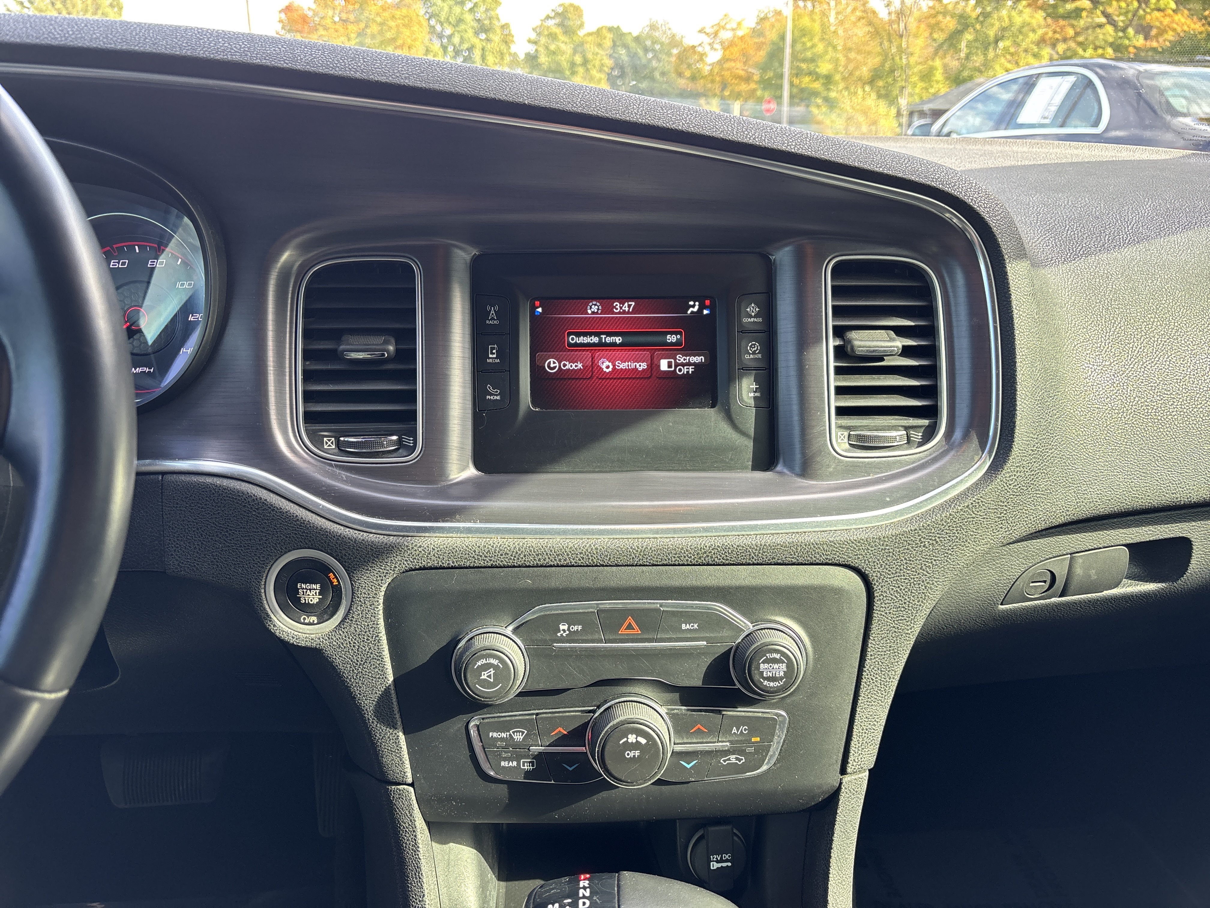 Used 2016 Dodge Charger SE RWD image 22