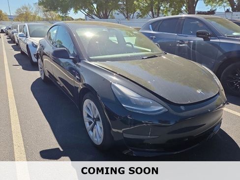 Used 2023 Tesla Model 3 Base image 1