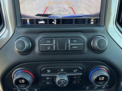 Used 2021 Chevrolet Silverado 1500 High Country w/ Z71 Off-Road Package image 21